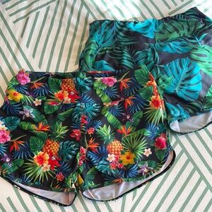 Set of 2 Tropical Floral Women's swim Shorts sz medium